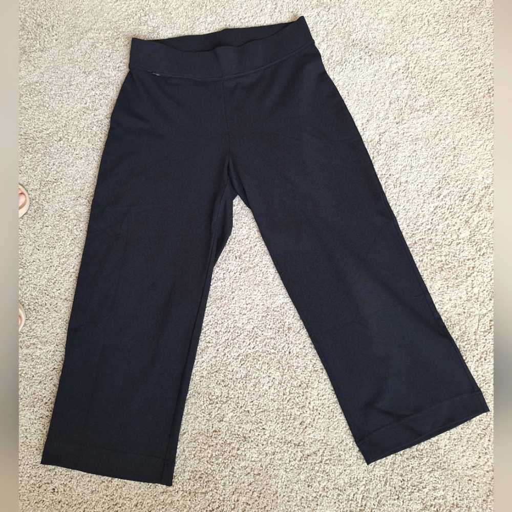 Lands End Women' Black Wide Leg Cropped Pull-on Athletic Pants - Size Medium - Picture 2 of 9